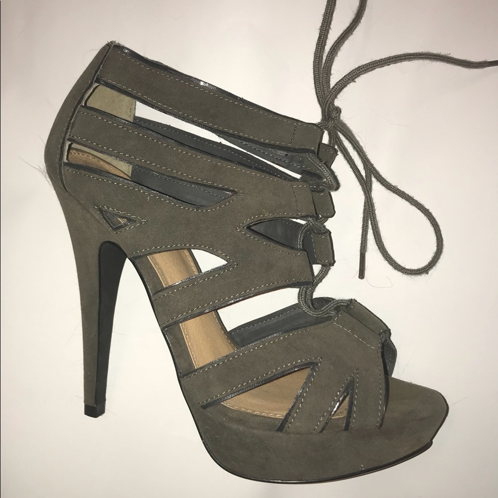 Marco Santi Gray Strappy Tie Up Heel Size 8